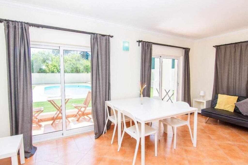 SunApartments - Apartamento de férias em Portimão Habitación foto