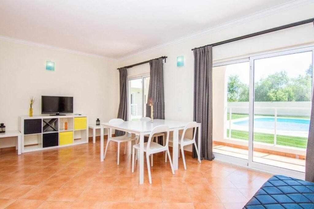SunApartments - Apartamento de férias em Portimão Habitación foto